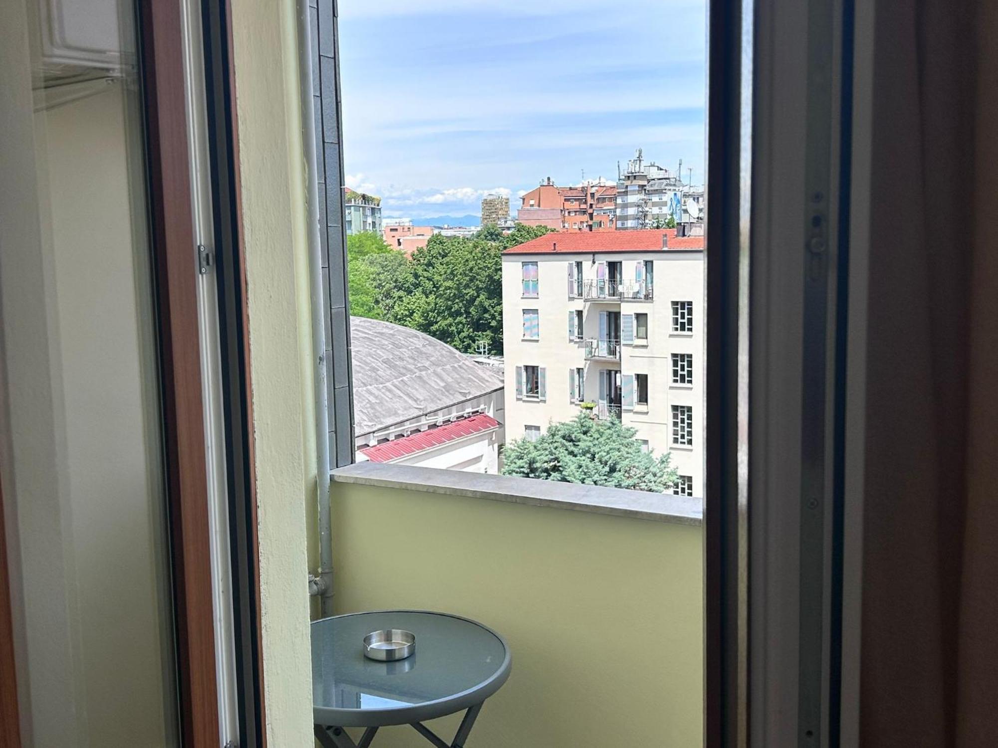 Urban Suite Milano Luaran gambar