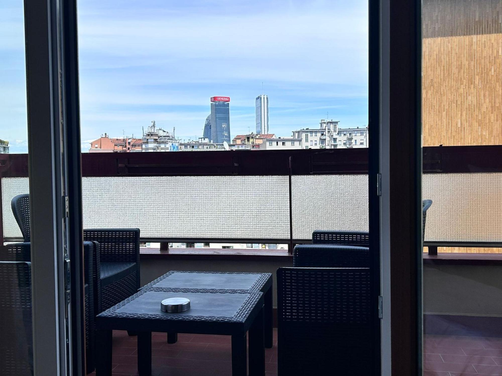Urban Suite Milano Luaran gambar